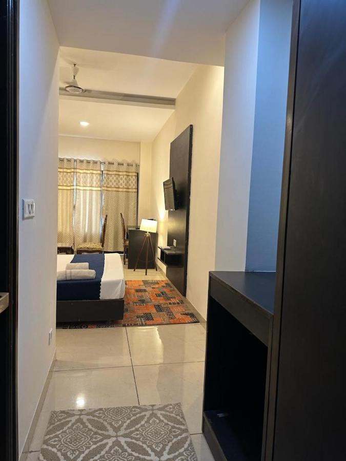 Hotel Jb Residency Zirakpur !! Top Rated & Most Awarded Property In Zirakpur Esterno foto