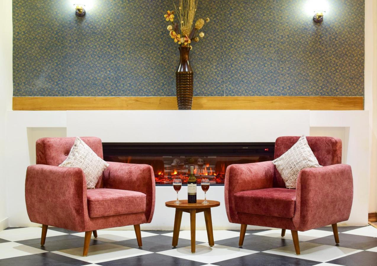 Hotel Jb Residency Zirakpur !! Top Rated & Most Awarded Property In Zirakpur Esterno foto